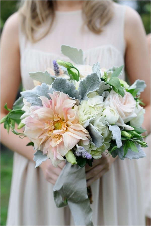 Santorini weddings-bridal bouquet